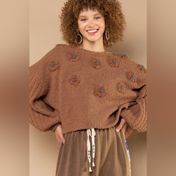 LAST ONE POL Brown Textured Knit Flower Patchwork Sweater Top - Picture 3 of 7